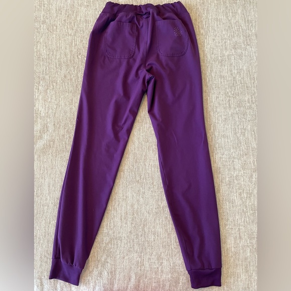 Heartsoul Jogger Scrubs Small/Tall - Picture 2 of 12